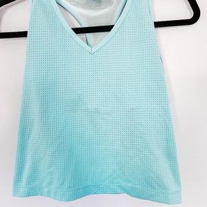 NIKE CROPPED WORKOUT TOP